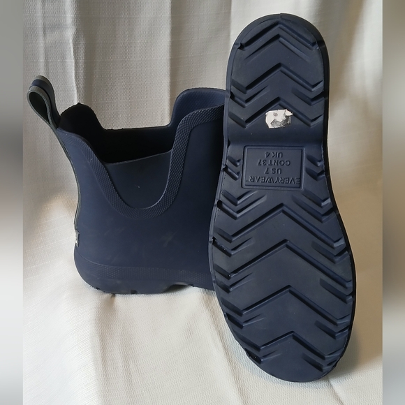 Totes Navy Blue Rain Boots - Picture 2 of 3